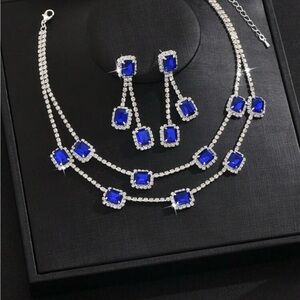 Bossy's Boutique Royal Blue and Silver Necklace Set